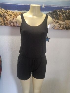 Pixie Lane Women's Black Scoop-Neck Sleeveless Romper - Casual Sleep & Lounge